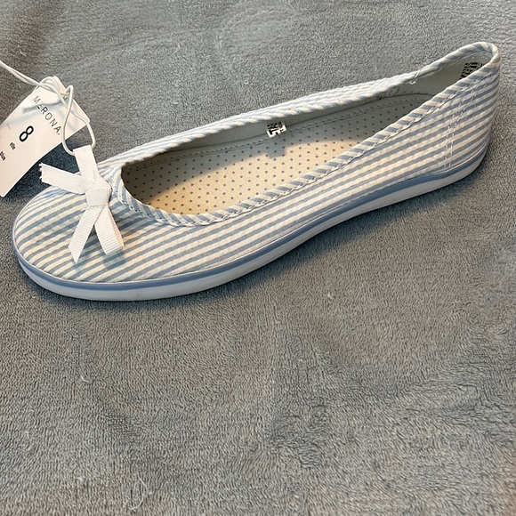 Adorable Blue and White Striped Flats - Picture 3 of 4